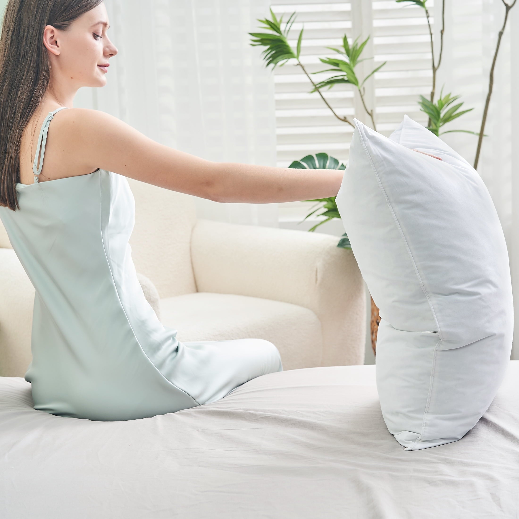 Goose Feather Down Pillows for Sleeping,Luxury Hotel Collection Queen Size Soft Bed Pillow,1 Pack,Queen (20.2" x 28.2") - Image 3
