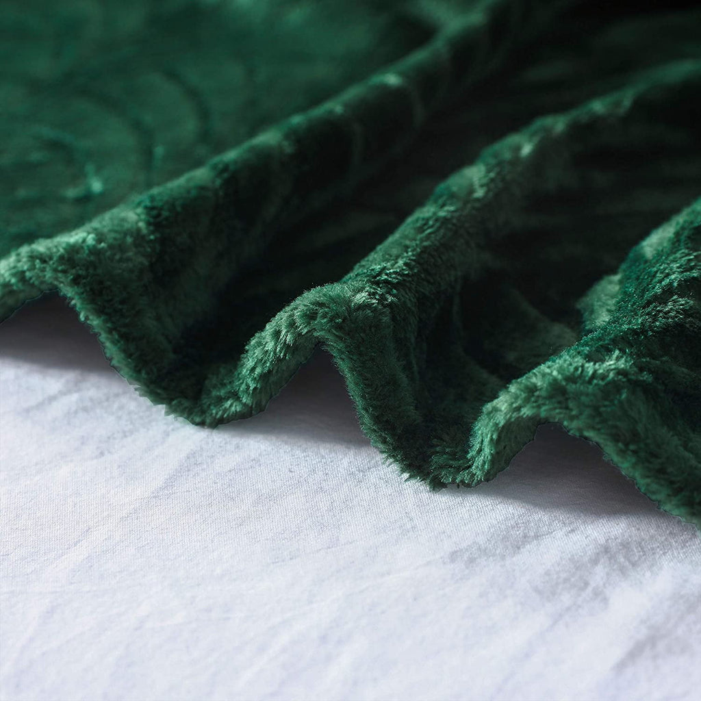 Fleece Throw Blanket for Couch, Soft Fluffy Sofa Bed Blanket with Vintage Pattern for All Season, Warm and Lightweigh... - Image 2