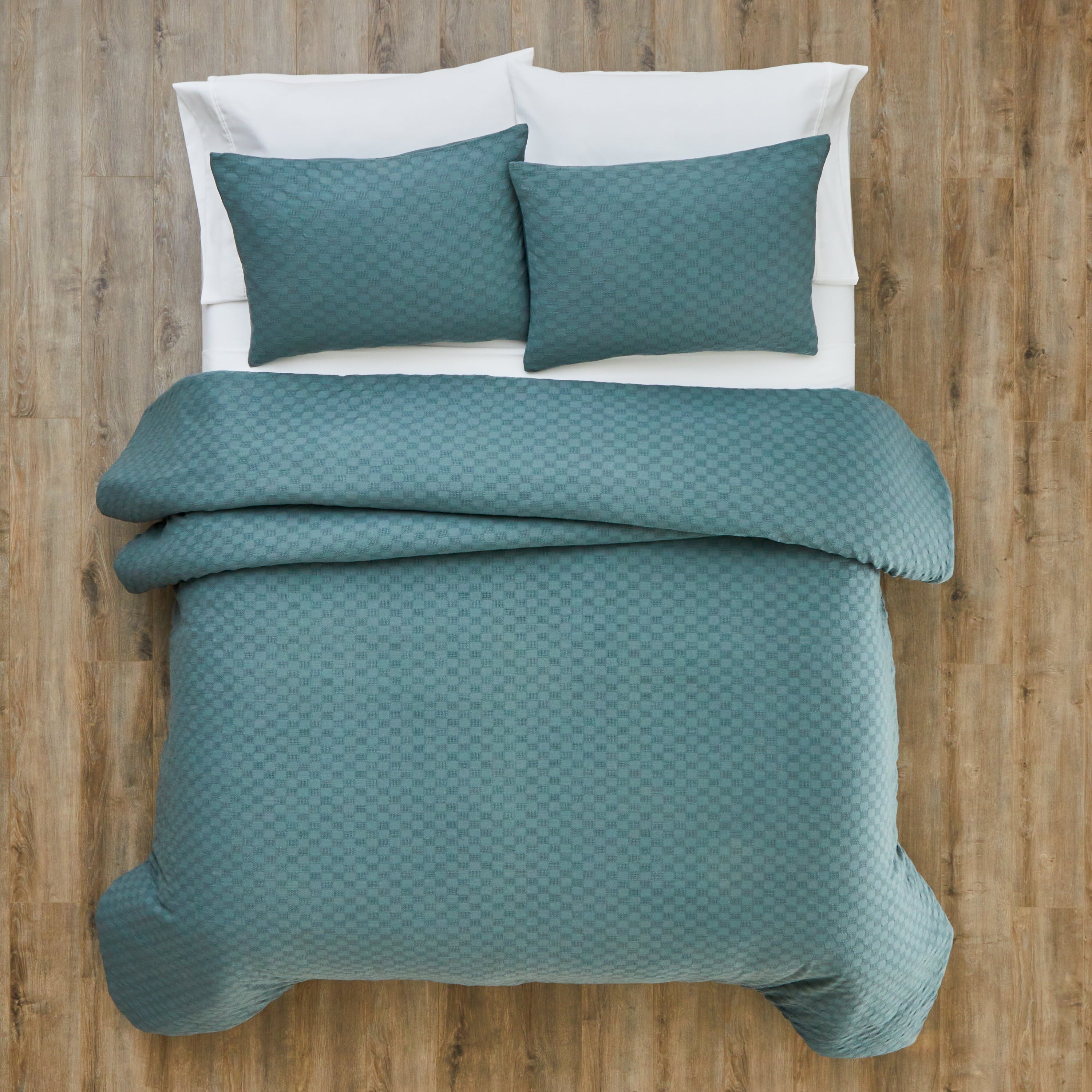 Better Homes & Gardens Full/Queen Comforter Set, All-Season, 3-Piece, Nimbus Blue Block Weave - Image 3
