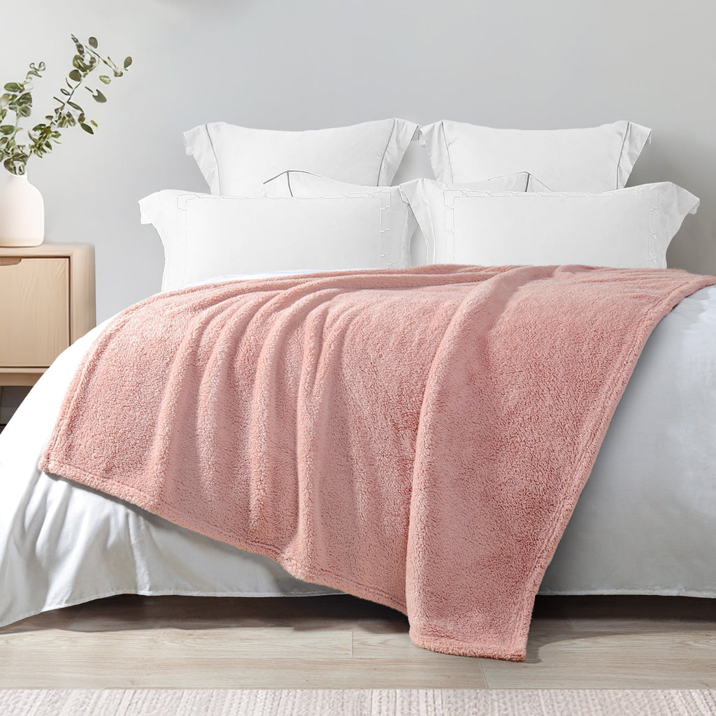 Exclusivo Mezcla Soft Fleece Throw Blanket for Couch, Super Soft Velvet Plush Bed Blanket, 50x60 Inches, Pink - Image 2