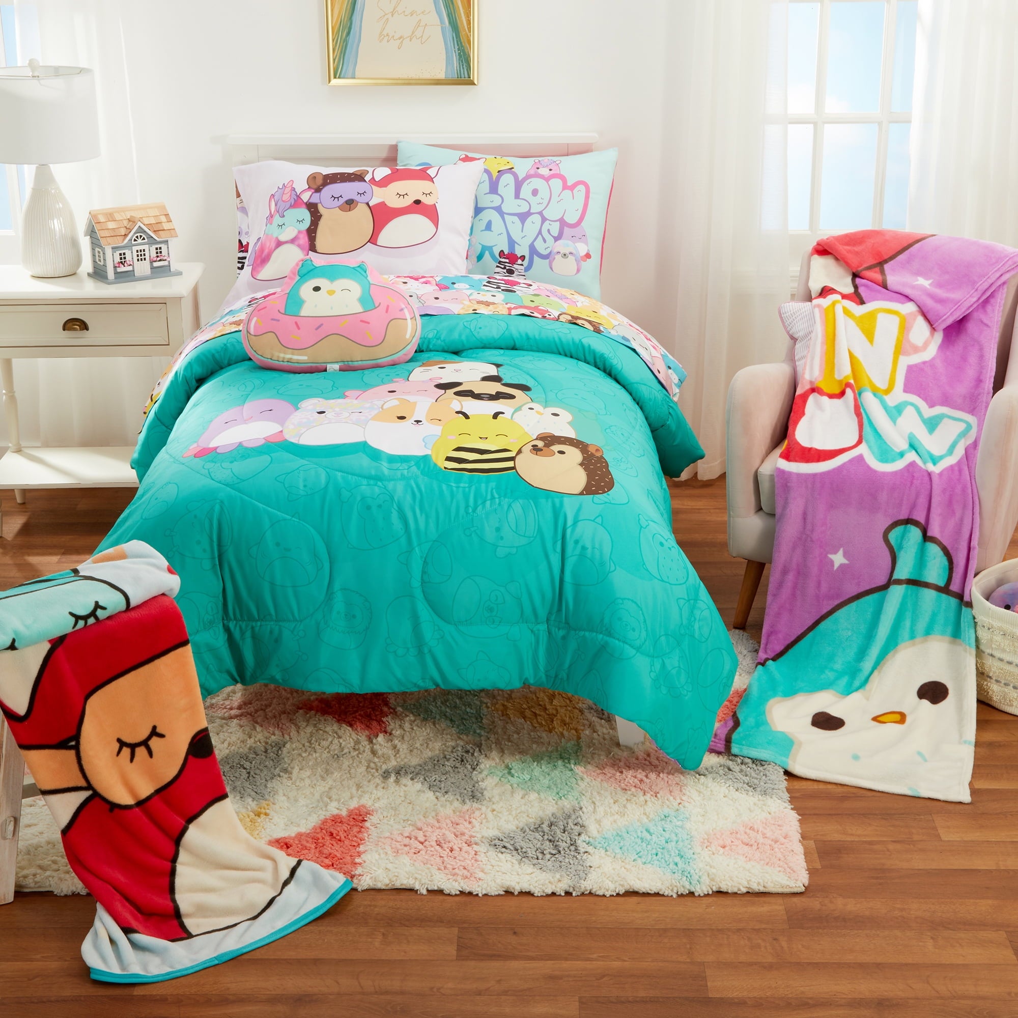 Squishmallows Kids 2 Piece Teal Blue Reversible Comforter and Pillowcase set, Twin/full - Image 2