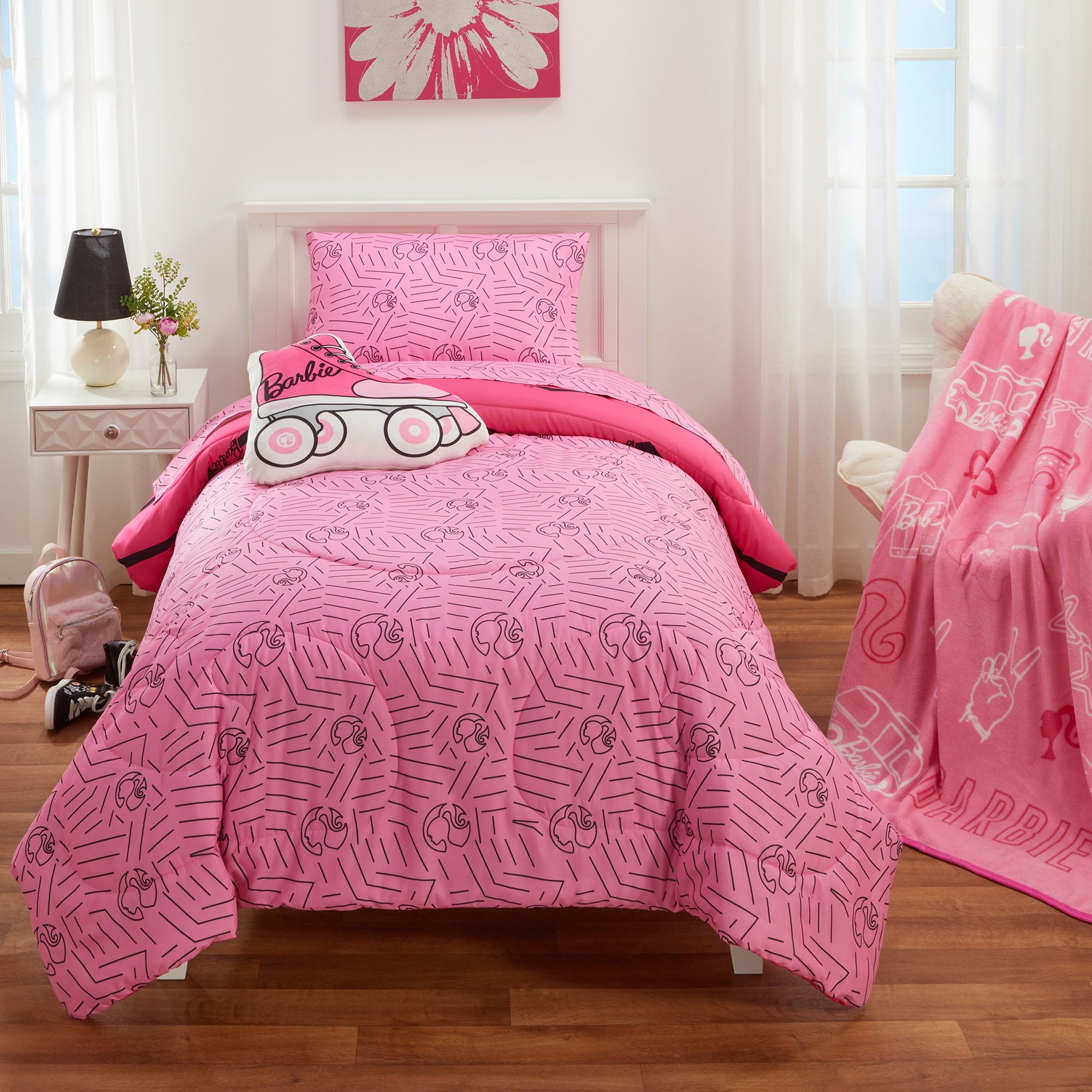 Kids 2 Piece Pink Black Chevron Reversible Comforter and Pillowcase set, Twin/full - Image 3