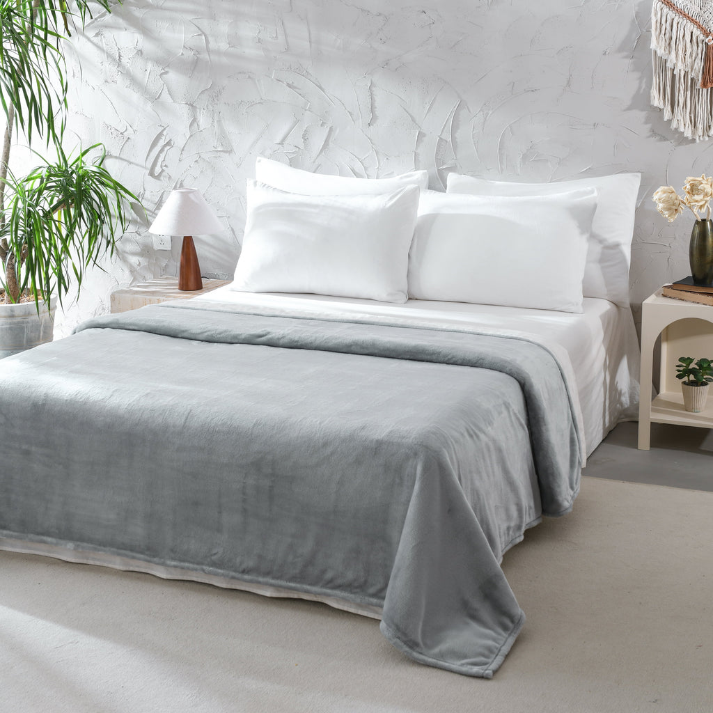 Mainstays Super Soft Plush Blanket, Gray, Twin, Adult/Teen - Image 6