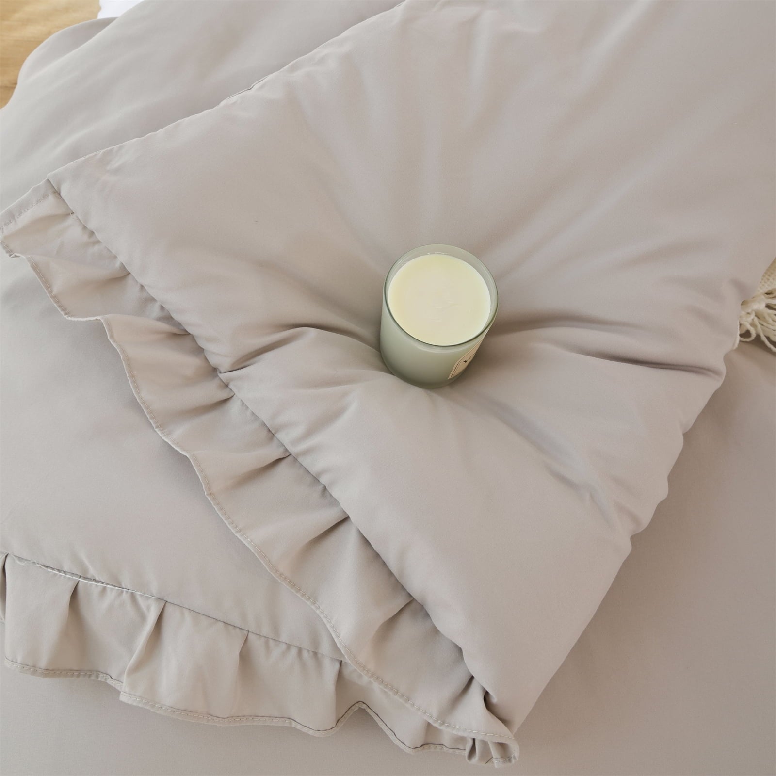 SPRINDAY Queen Comforter Set For Adult, 3 Piece Ruffle Oatmeal Comforter Sets All Season - Image 6