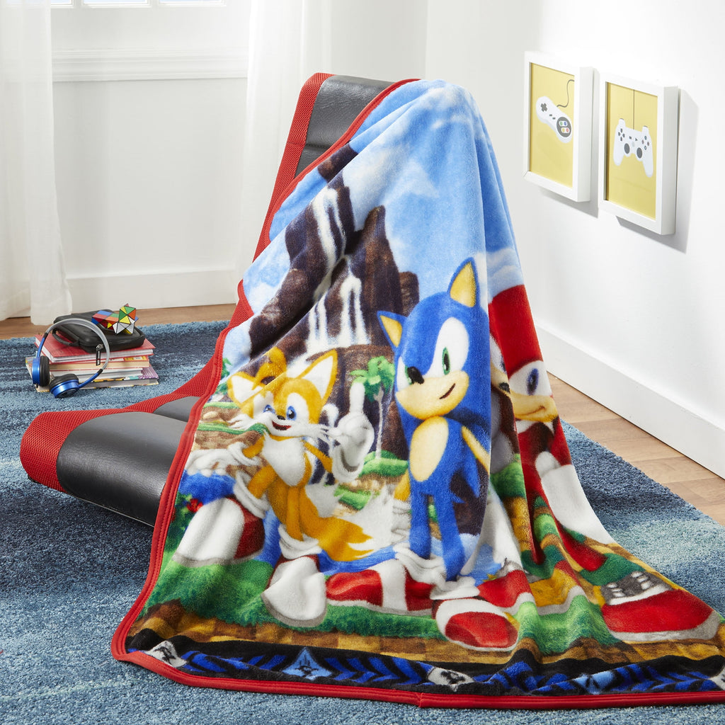 Sonic the Hedgehog Kids Silky Soft Plush Throw Blanket, 40" x 50" - Image 2