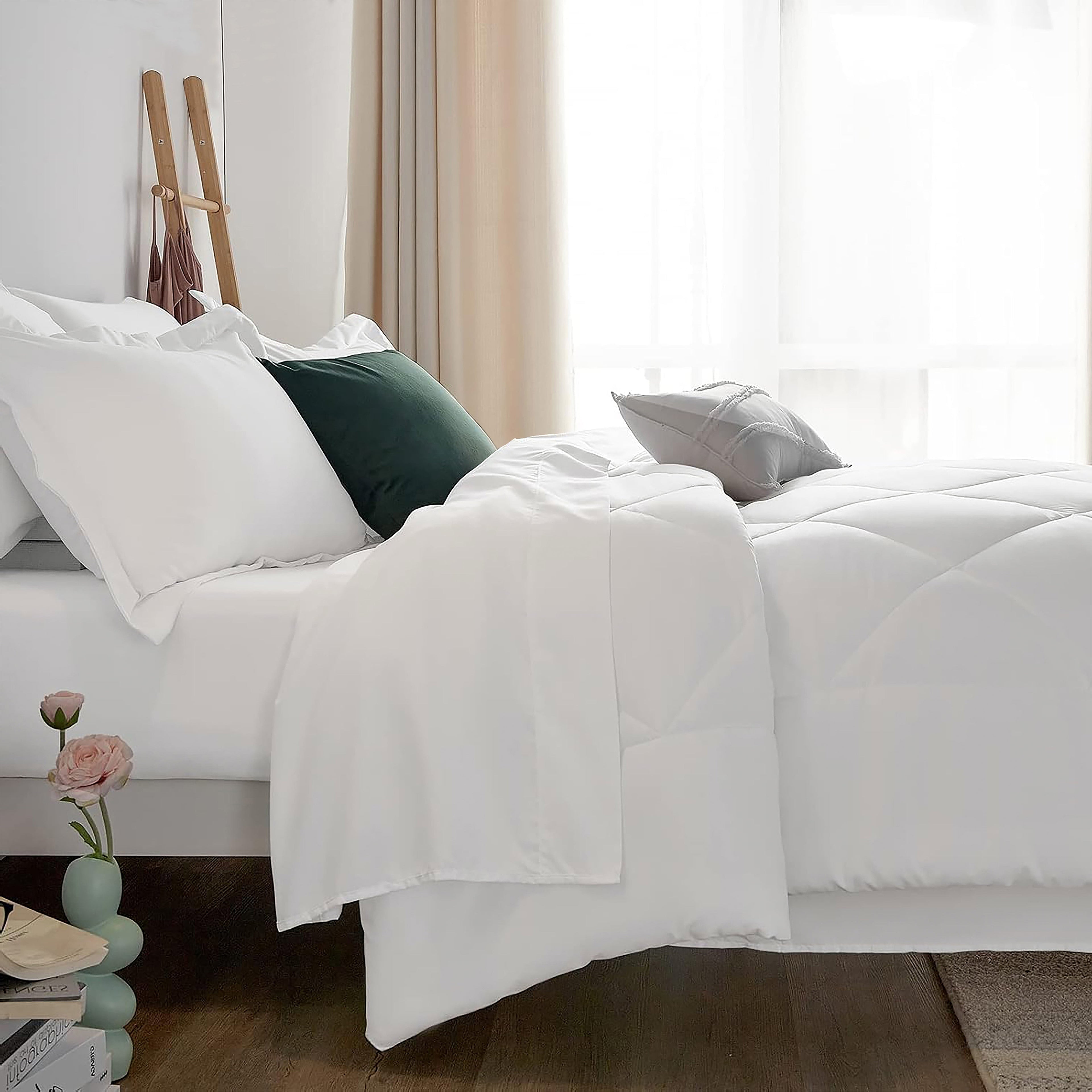 Sleepdown Comforter Set 7-Piece Bed in a Bag - Adult, White, Queen - Image 5