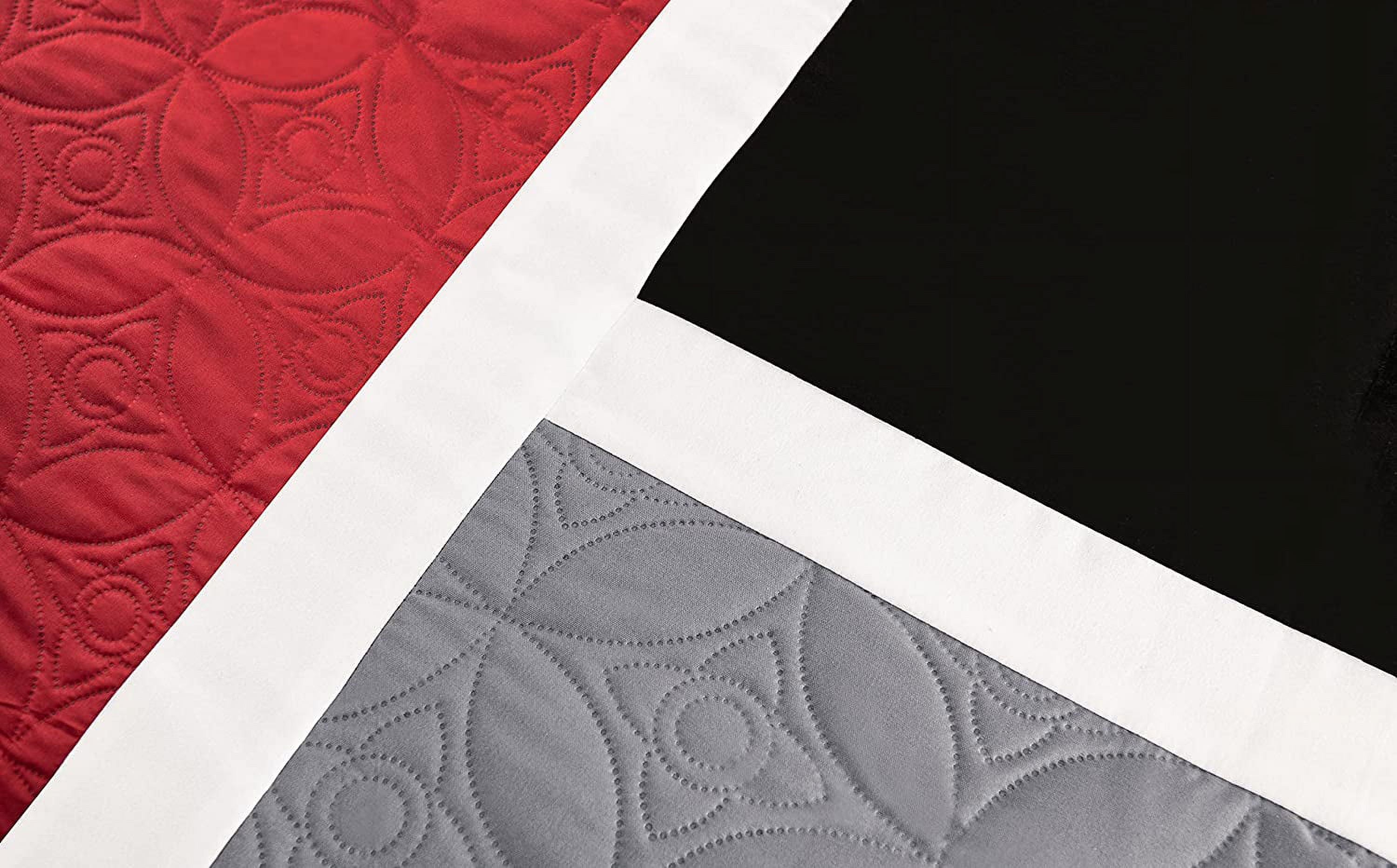 7-Piece Medallion Patchwork Comforter Set, Full, Red/Gray/Black - Image 3