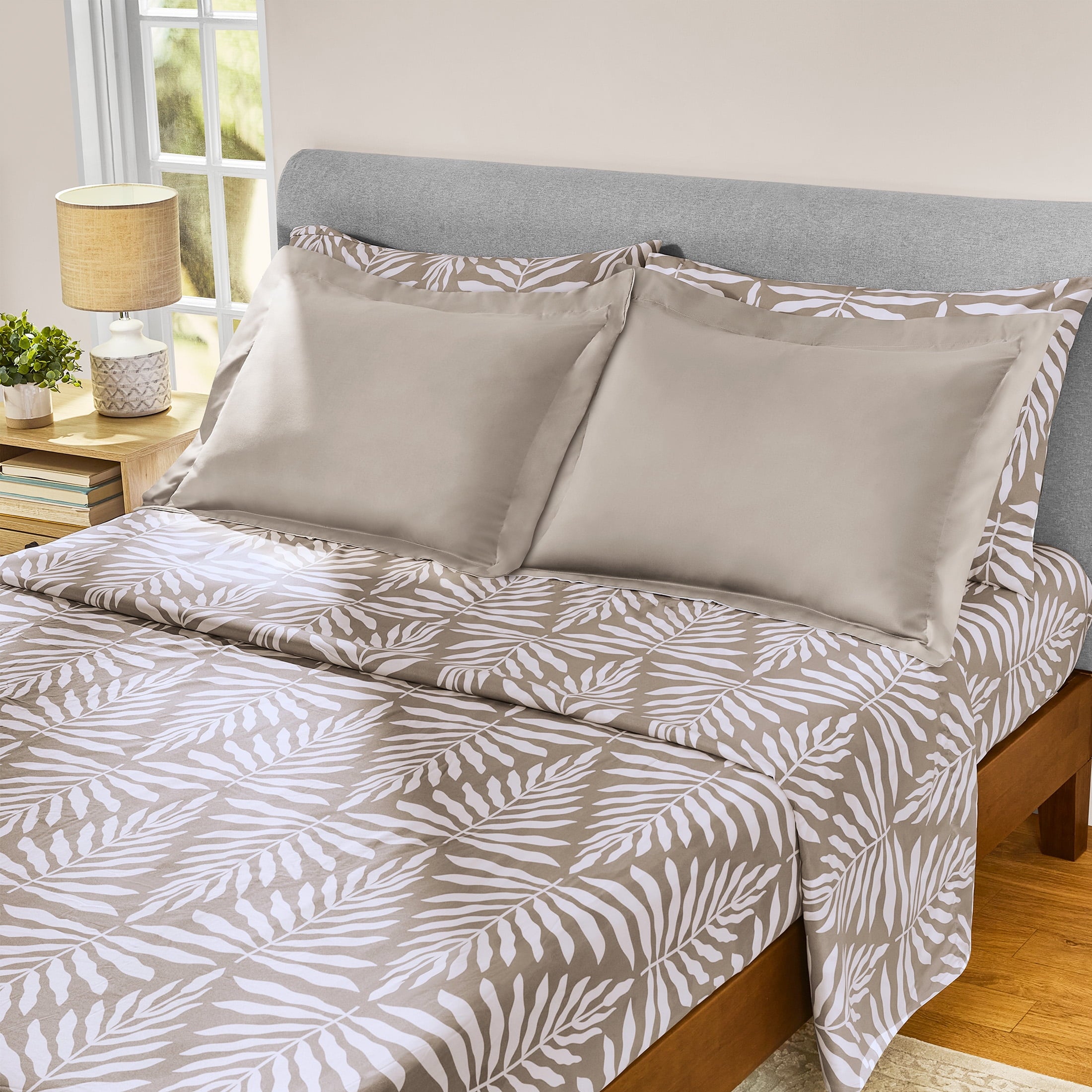All in One Reversible Comforter and Sheet Set- 7 Piece, Queen, Beige Palm - Image 5