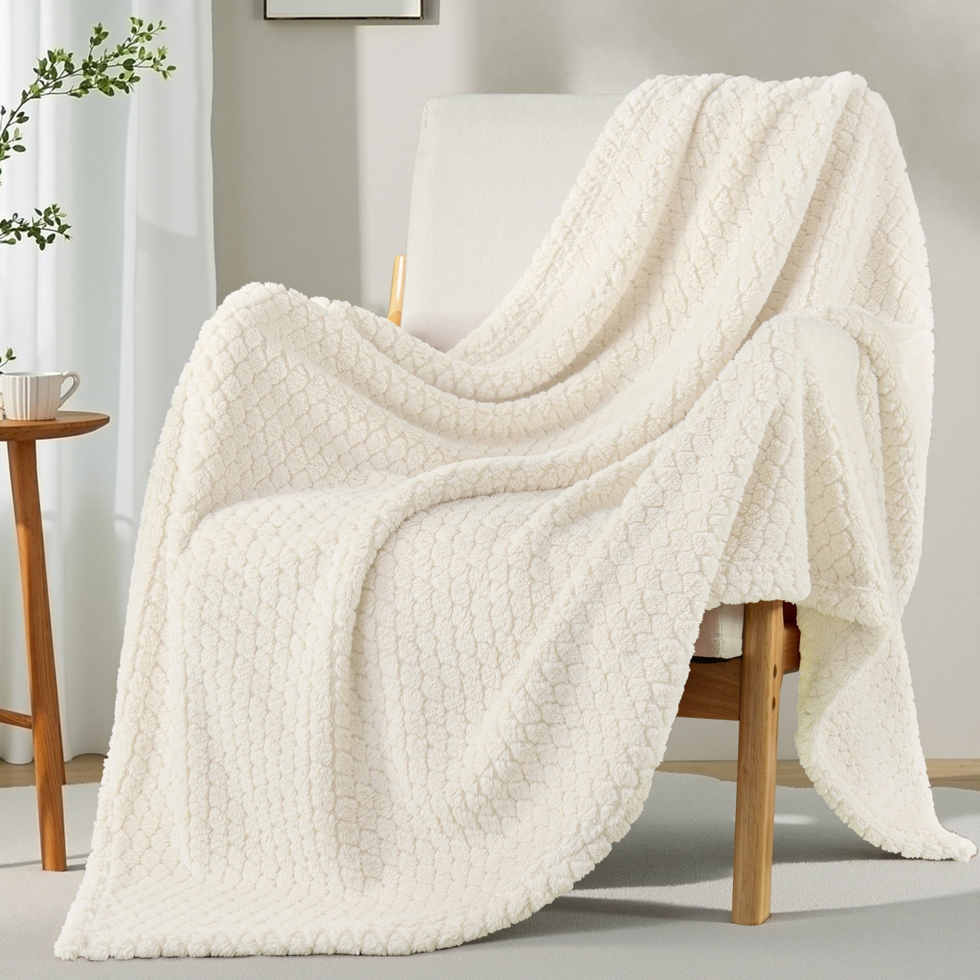 Fleece Throw Blanket for Couch, Super Soft Jacquard Bed Blanket, Lightweight Fuzzy Warm for All Seasons, 50x60 Inches... - Image 2