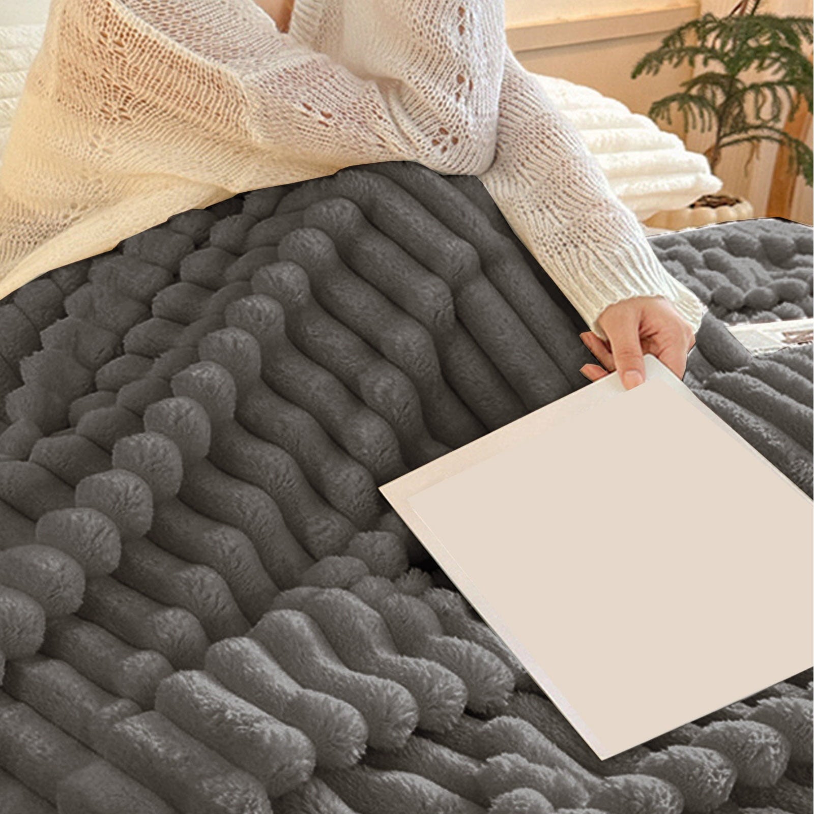 Boovnll Bunny Blanket, Super Soft & Warm Faux Rabbit Fur Throw Blanket, Lightweight Microfiber Machine Washable for Bedroom, Living Room, Ch - Image 6