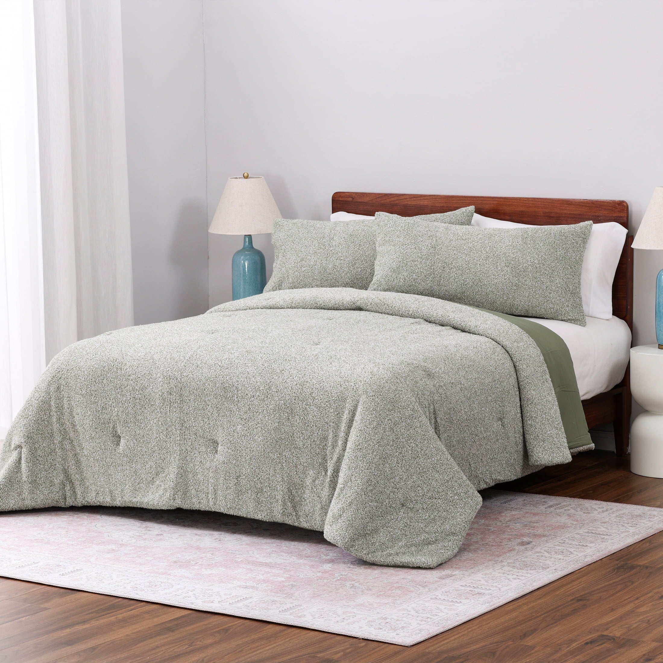 Better Homes & Gardens, King, Comforter Set with Shams - Soft and Cozy, Green - Image 2