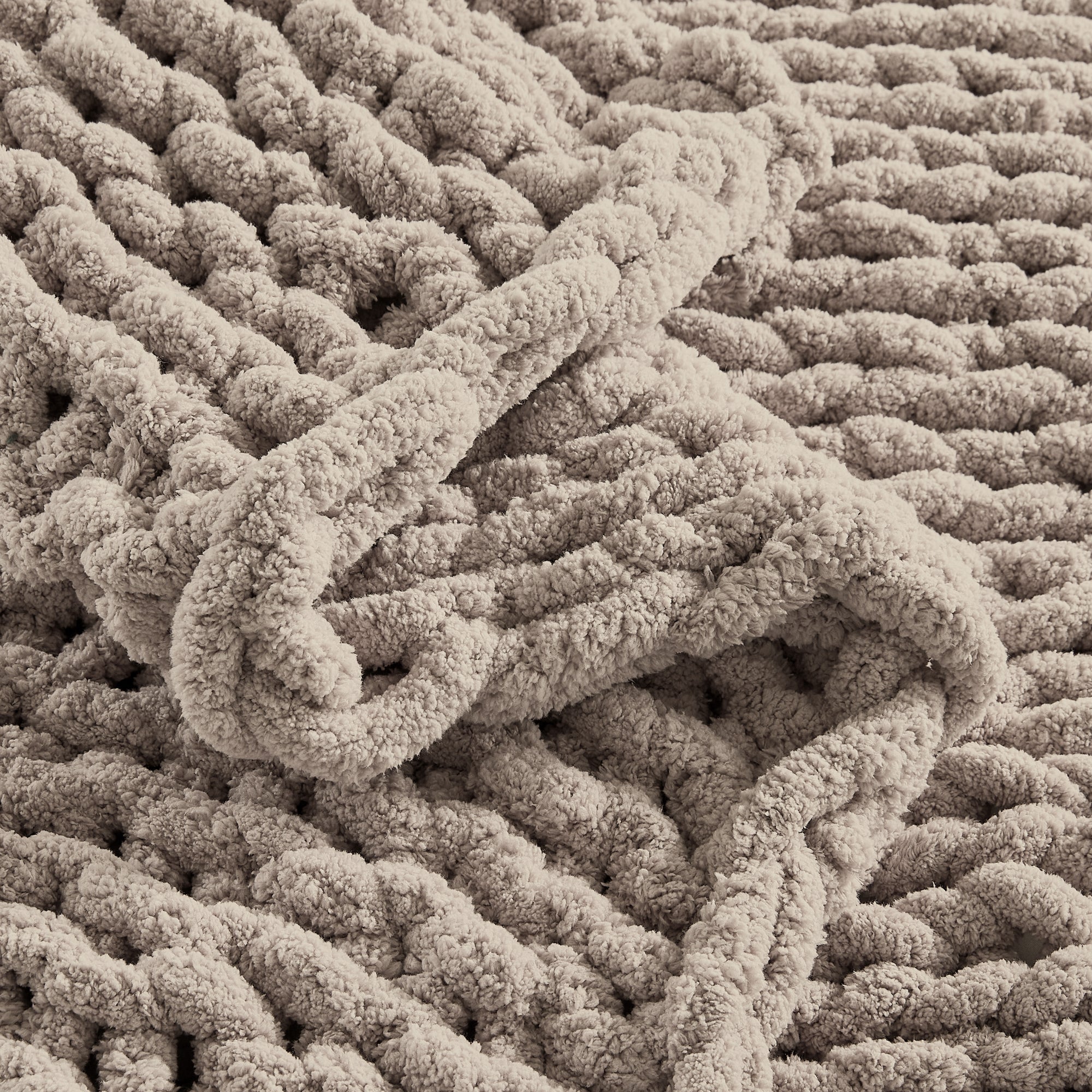 Carriediosa Chunky Knit Throw Blanket Handmade Soft Throws for Couch Sofa Bed, 50" x 60" Taupe - Image 5
