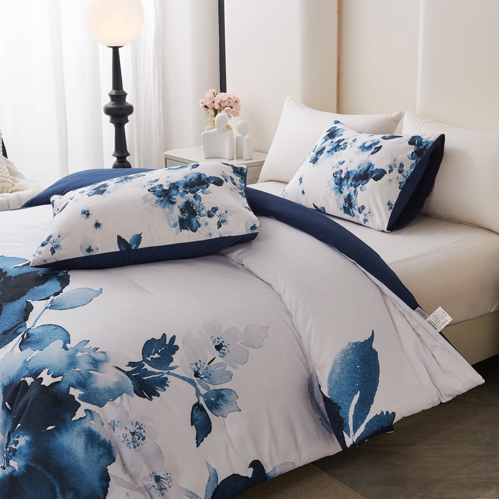 3 Pieces Blue and White Floral Comforter Set King Size, Flower Bedding with Watercolor Flowers Pattern for Women, Rev... - Image 6