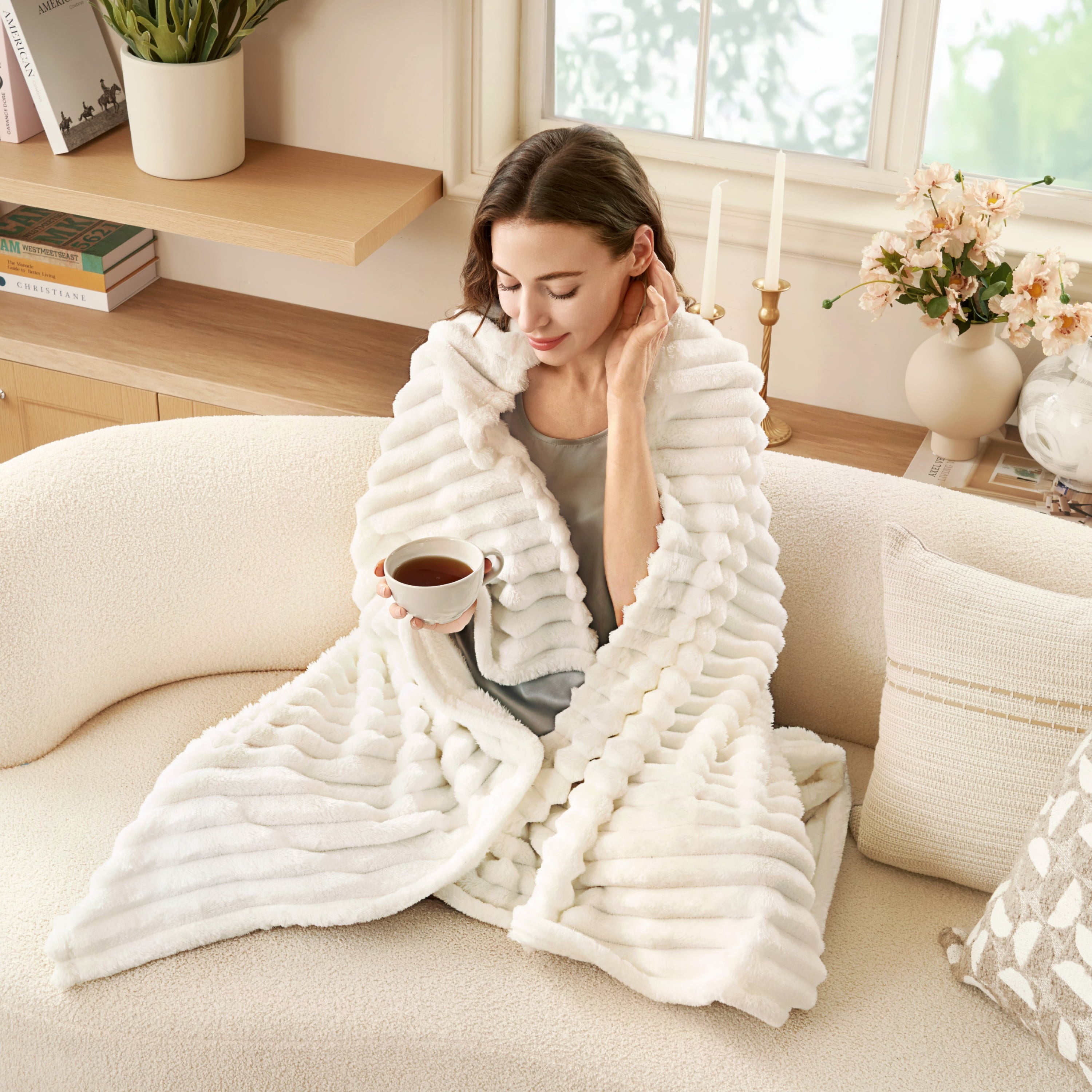 Joyfy Throw Blanket for Couch,Bed,Sofa,White Flannel Blanket,Soft Throw Blanket ,Gifts for Women Mom Girls,Throw Home Room Decor Aesthetic f - Image 6