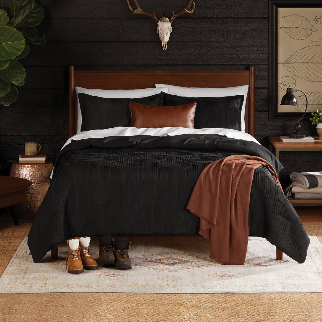 Full/Queen Comforter Set, All-Season, 5-Piece, Black Jacquard Geo