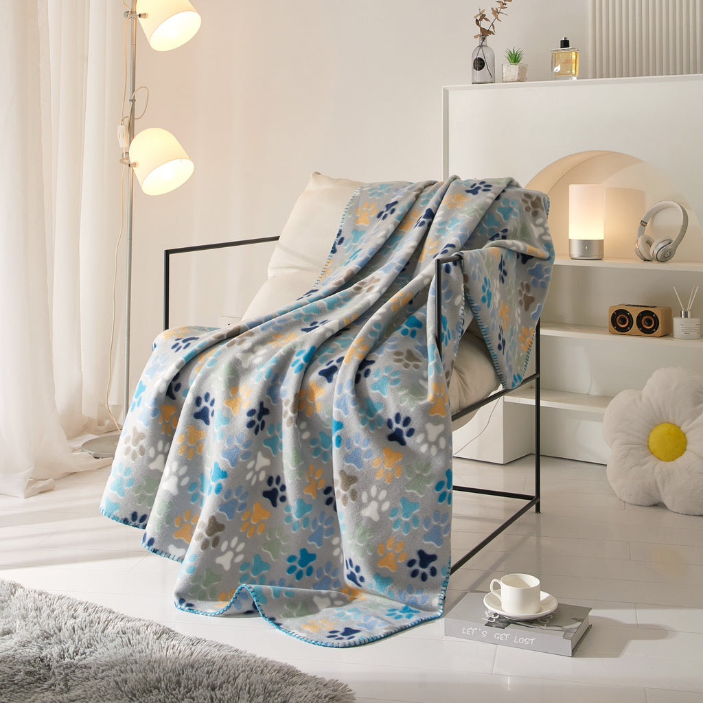 Mainstays Cozy Fleece Throw Blanket, Gray Paw 50" x 60", All Ages