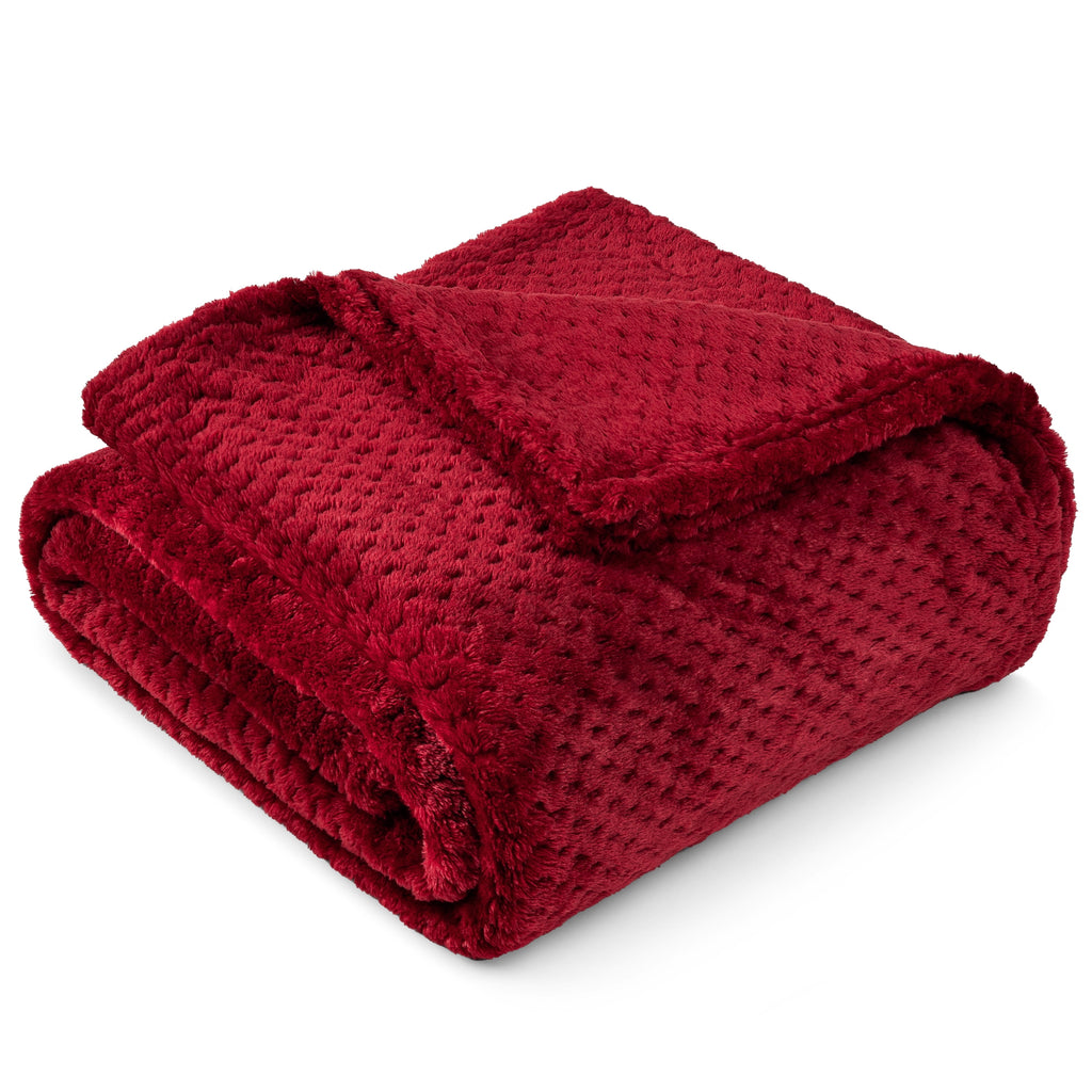 PAVILIA Maroon Red Throw Blanket for Couch, Twin Bed, Soft Fleece Throws for Sofa Chair, Fuzzy Waffle Textured Blanket, Cozy Warm Lightweigh