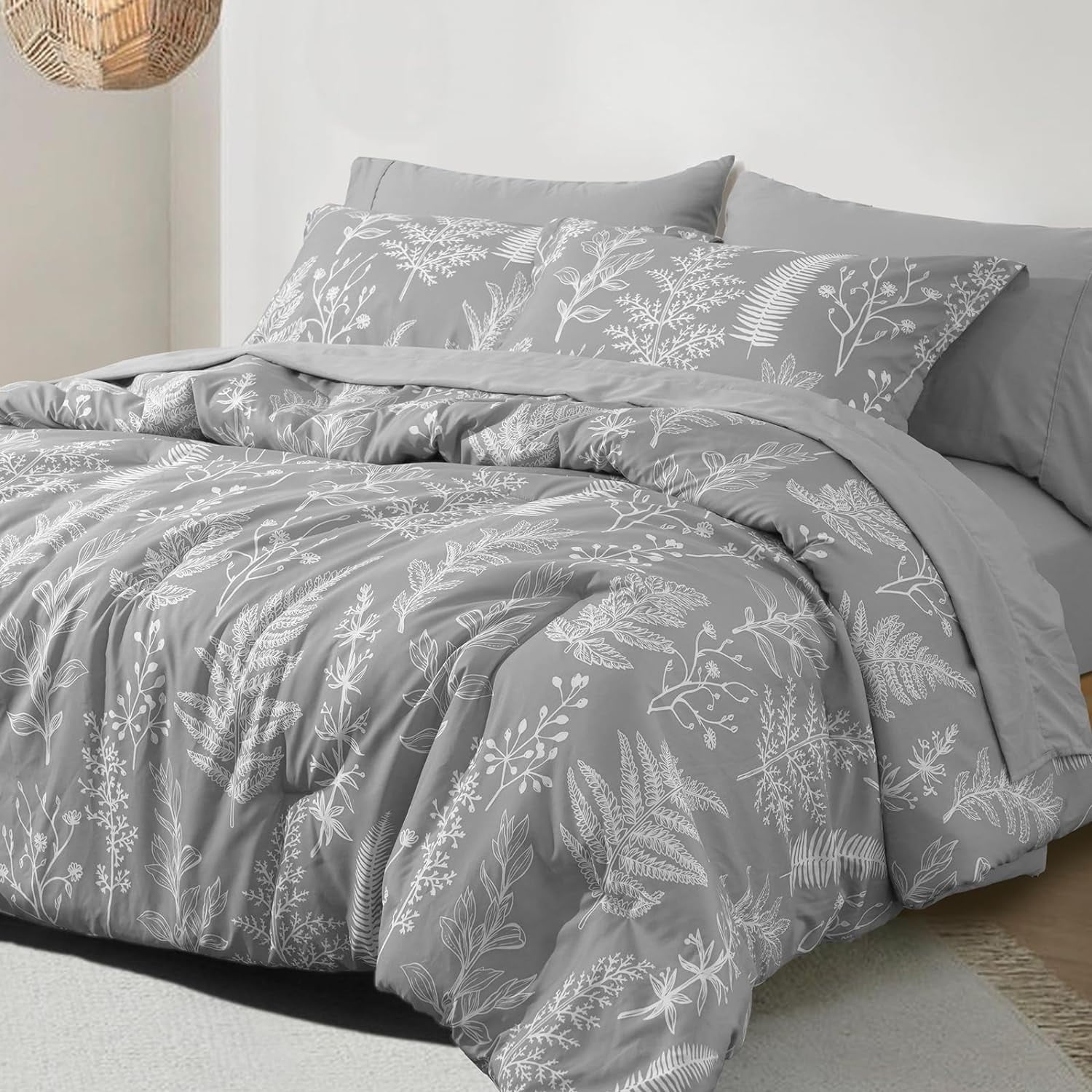 7 Pieces Printed King Comforter Set, Lightweight Reversible Botanical Bedding Set Include Comforter, Pillow Shams, Fl...