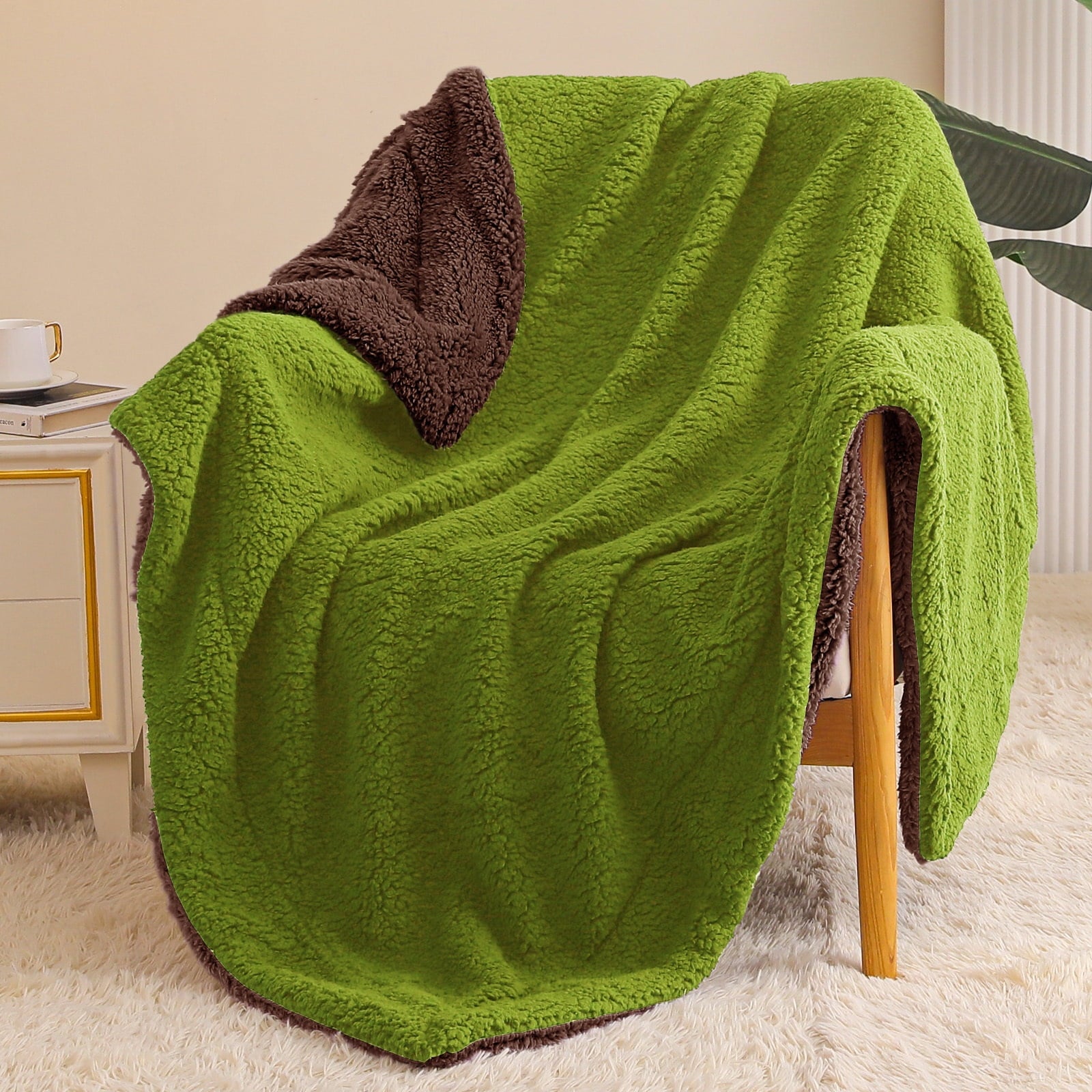 Reversible Sherpa Fleece Throw Blanket for Couch, Soft Plush Blanket for Bed Sofa, Warm Fluffy Blankets for All Seaso... - Image 2