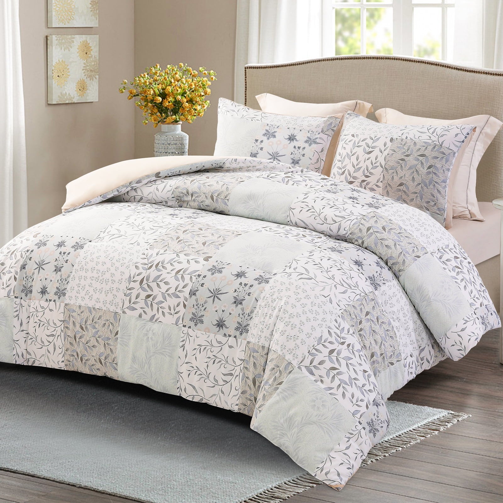 3-Piece Patchwork King Size Comforter Set, Microfiber Bedding Down Alternative Comforter for All Seasons with 2 Pillo... - Image 3
