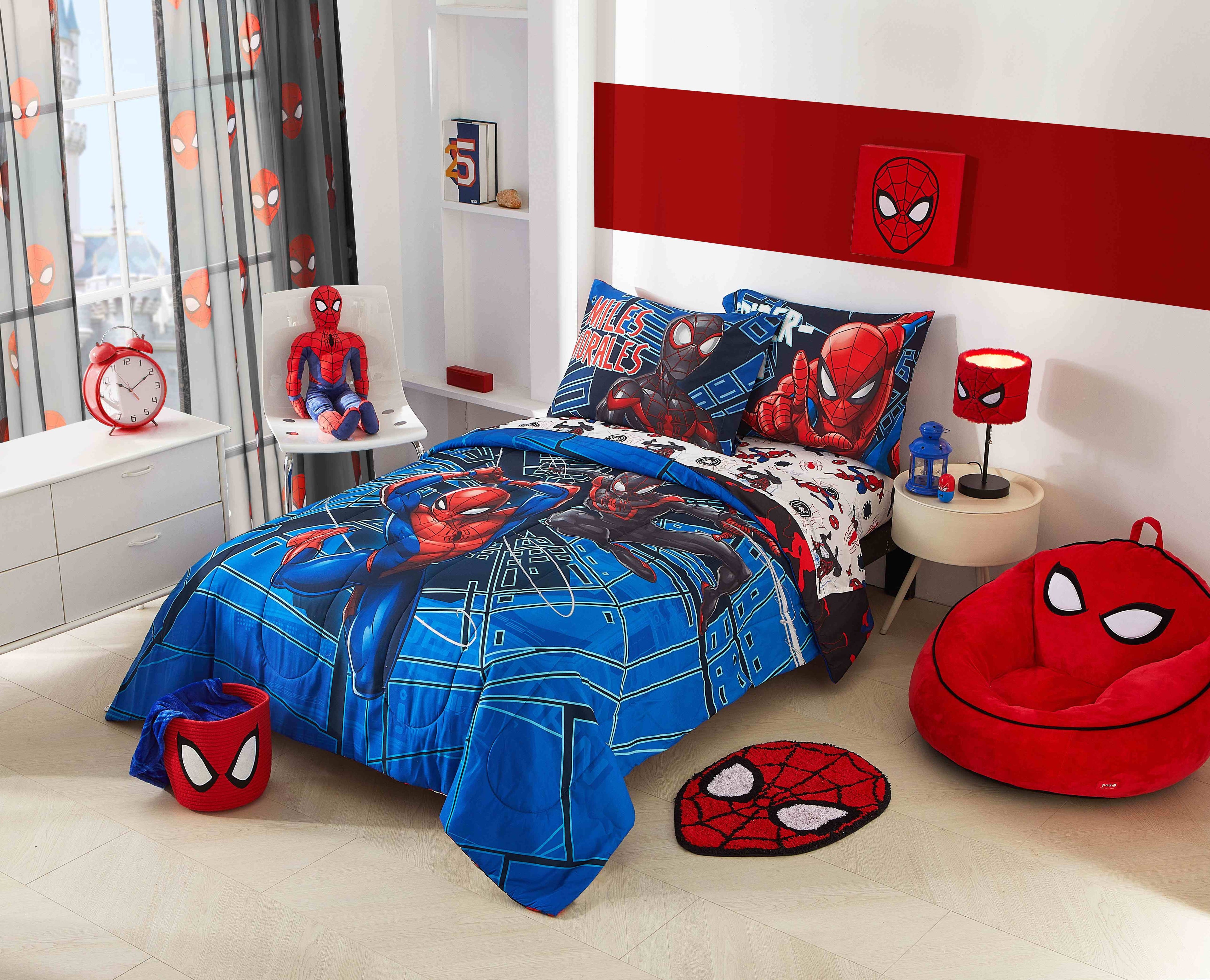 Spiderman Techno City Kids 2 Piece Blue Reversible Comforter and Pillowcase Set, Twin/Full - Image 2