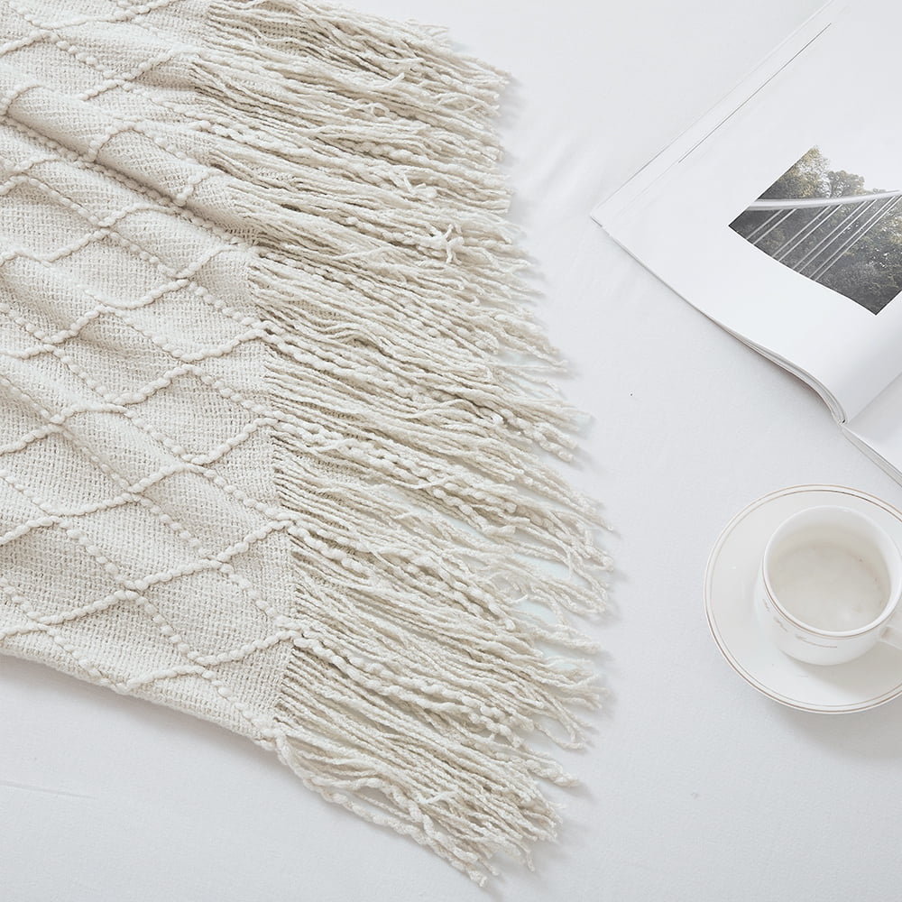 Bourina Rhombus Beige Throw Blanket, Soft and Lightweight, 50"x 60" - Image 4