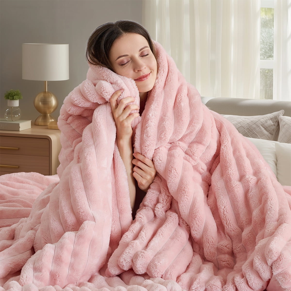 Full/Queen Size Comforter Set, Fluffy Ribbed Plush Comforter Set, 3-Piece Bedding Set, Pink - Image 3