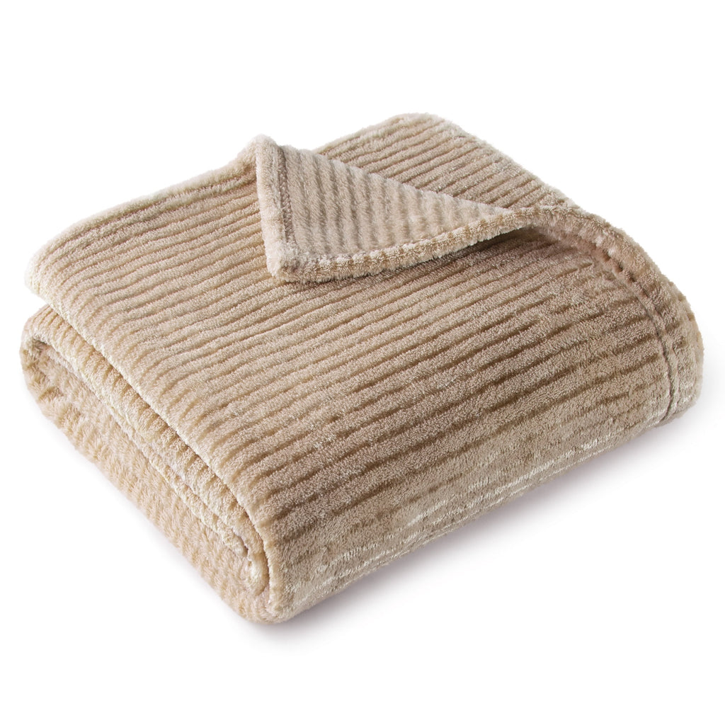 Exclusivo Mezcla Soft Throw Blanket, 50"x60", Camel - Image 6