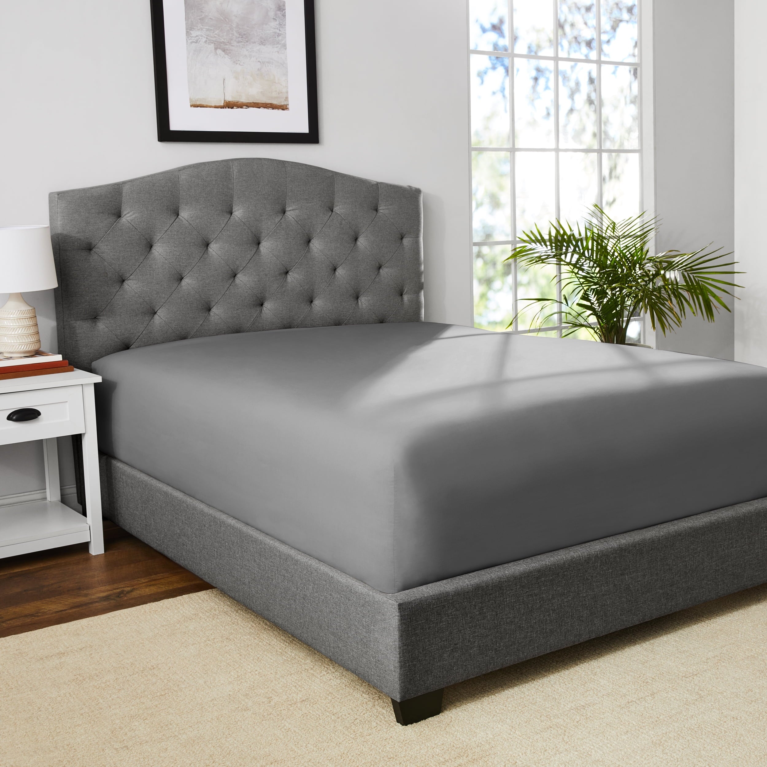 Mainstays Easy Care 300 Thread Count Solid Soothing-Gray CVC Cotton Blend Fitted Sheet, King (Adult) - Image 2
