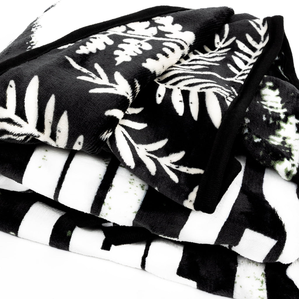 The Last of Us, Black and White Polyester Throw Blanket, 50" X 60" - Image 5