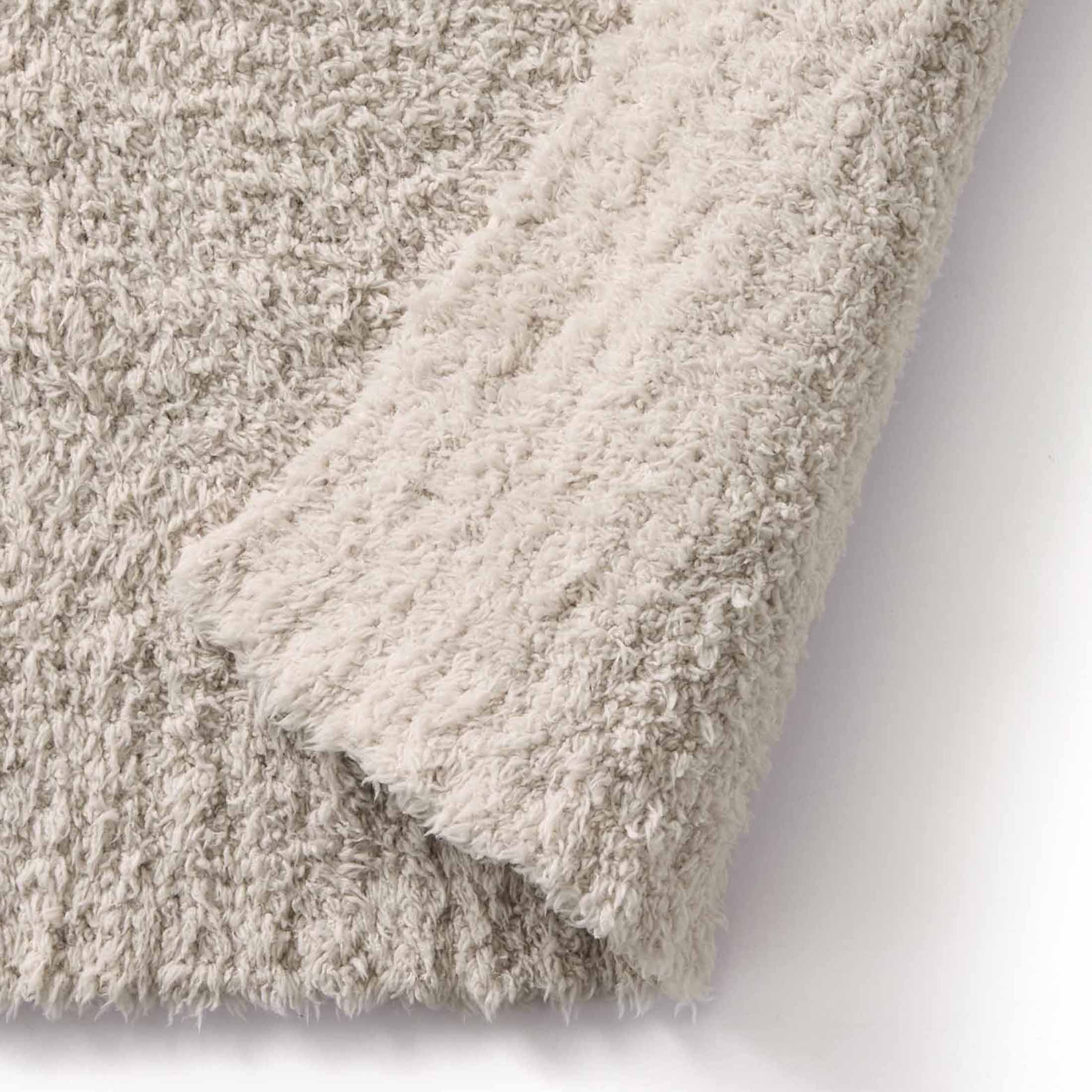 Beige Cozy Knit Throw, 50" x 72" - Image 3
