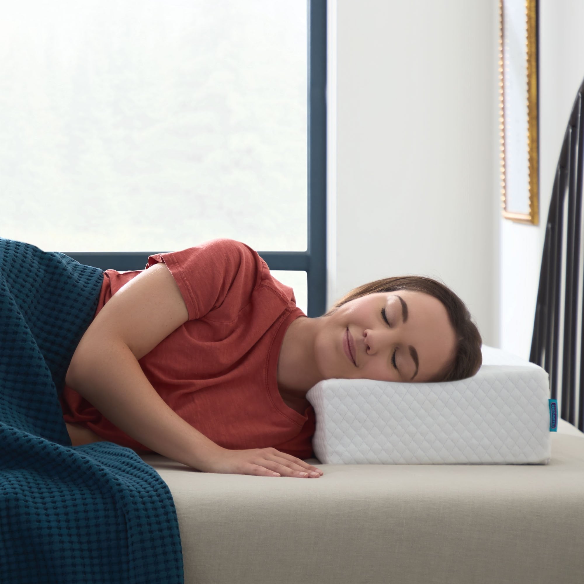 Pillow Cube Standard Pillow for Side Sleepers, Cooling Technology and Removable Cover - Image 3