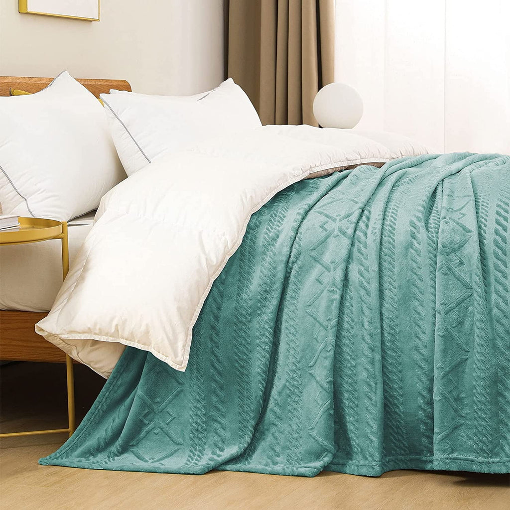 Queen Size Soft Bed Blanket, Warm Fuzzy Luxury Bed Blankets, Decorative Geometry Pattern Plush Throw Blanket for Bed,... - Image 3
