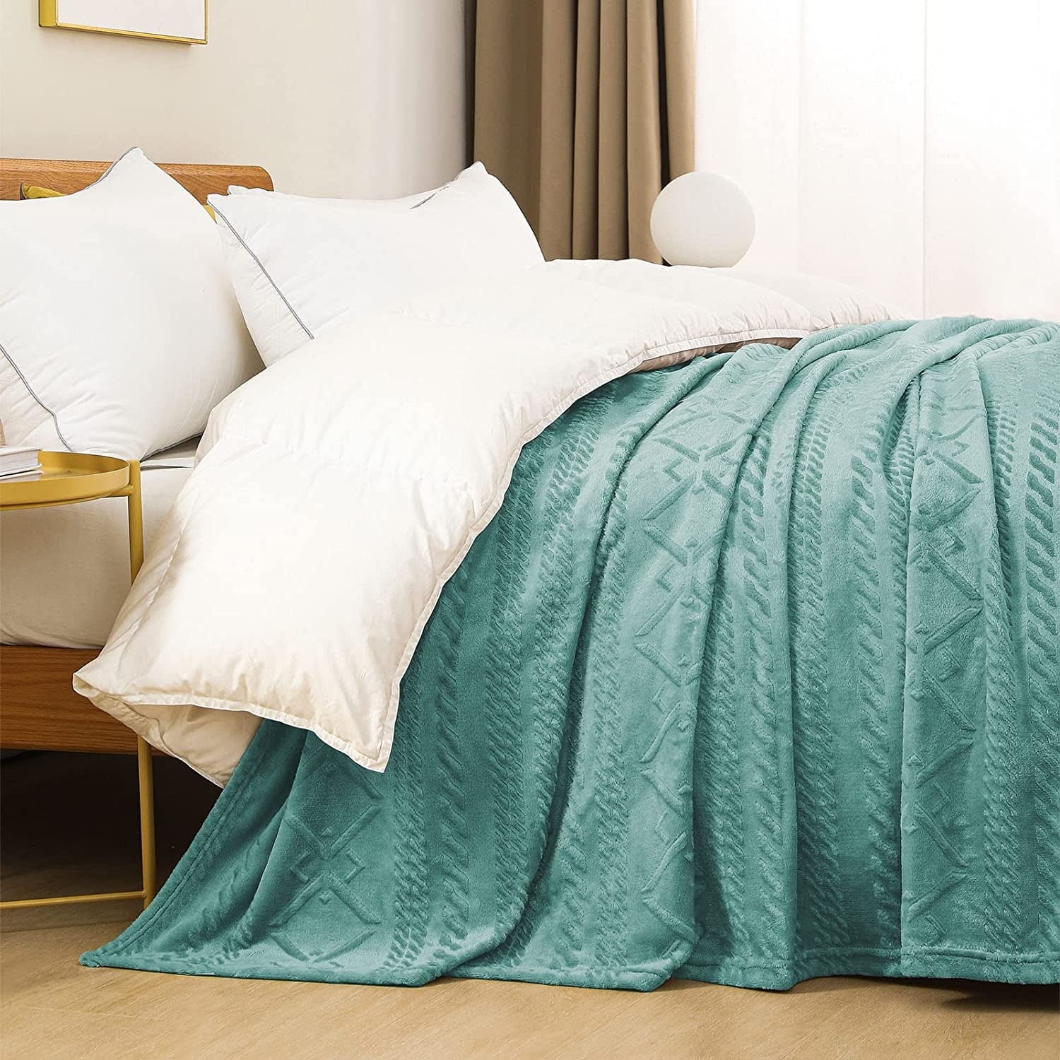 Queen Size Soft Bed Blanket, Warm Fuzzy Luxury Bed Blankets, Decorative Geometry Pattern Plush Throw Blanket for Bed,... - Image 3