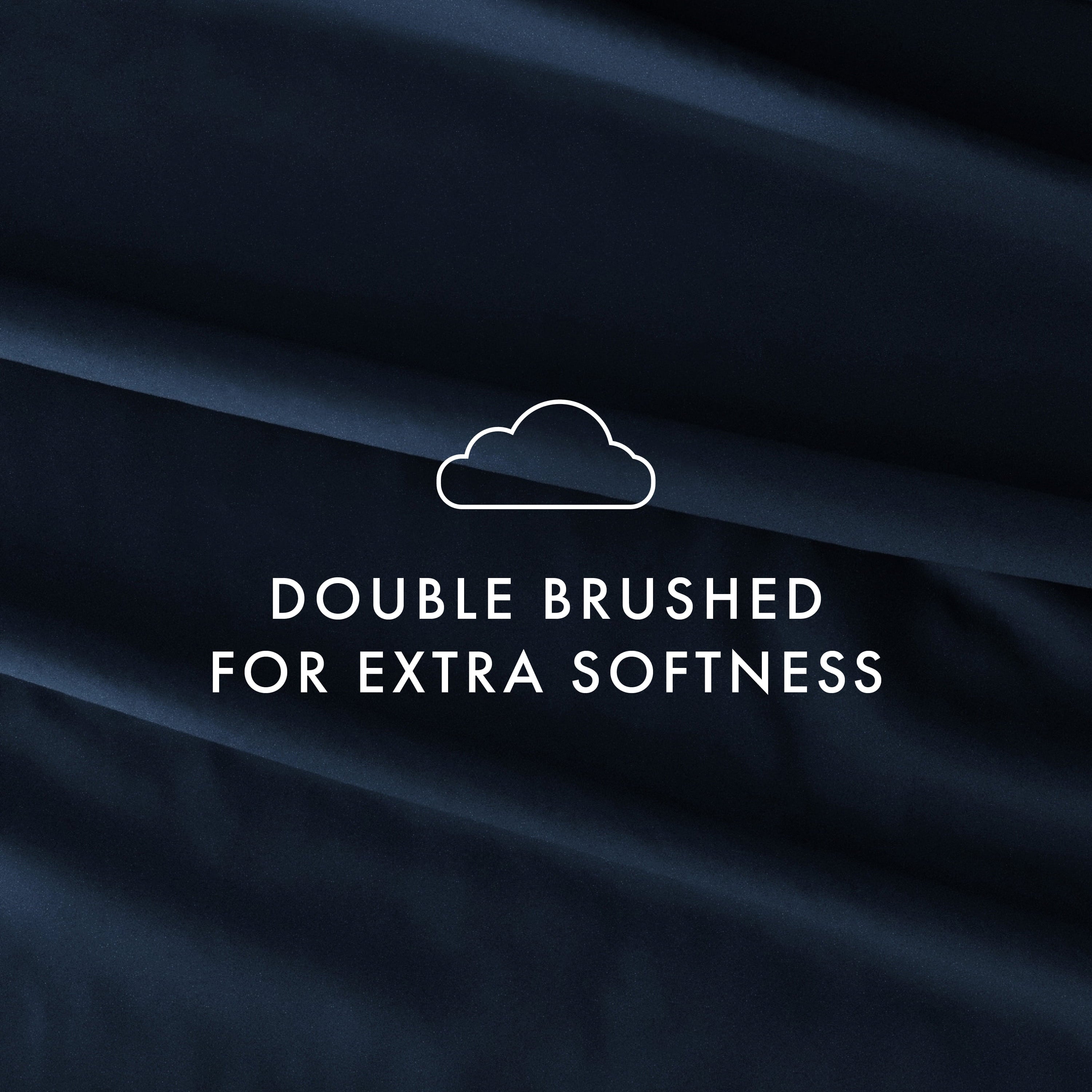 Noble Linens 4 Piece Solid Microfiber Bed Sheet Set, Navy, Queen - Image 3