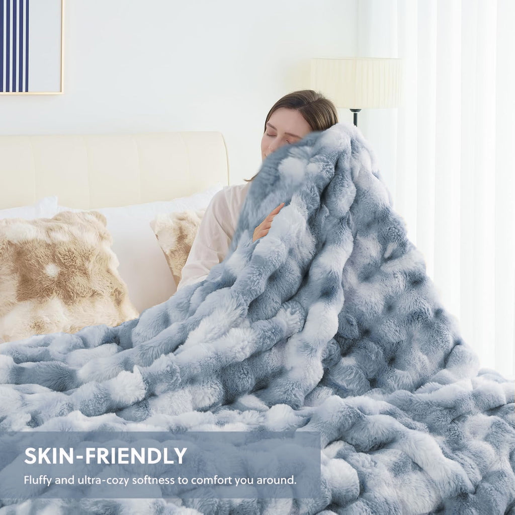 GHOUSE Faux Fur Blanket Fluffy Luxury Throw Blanket Plush Fuzzy Blanket for Couch Bed 50×60 Inches Tie-dyed Blue - Image 4