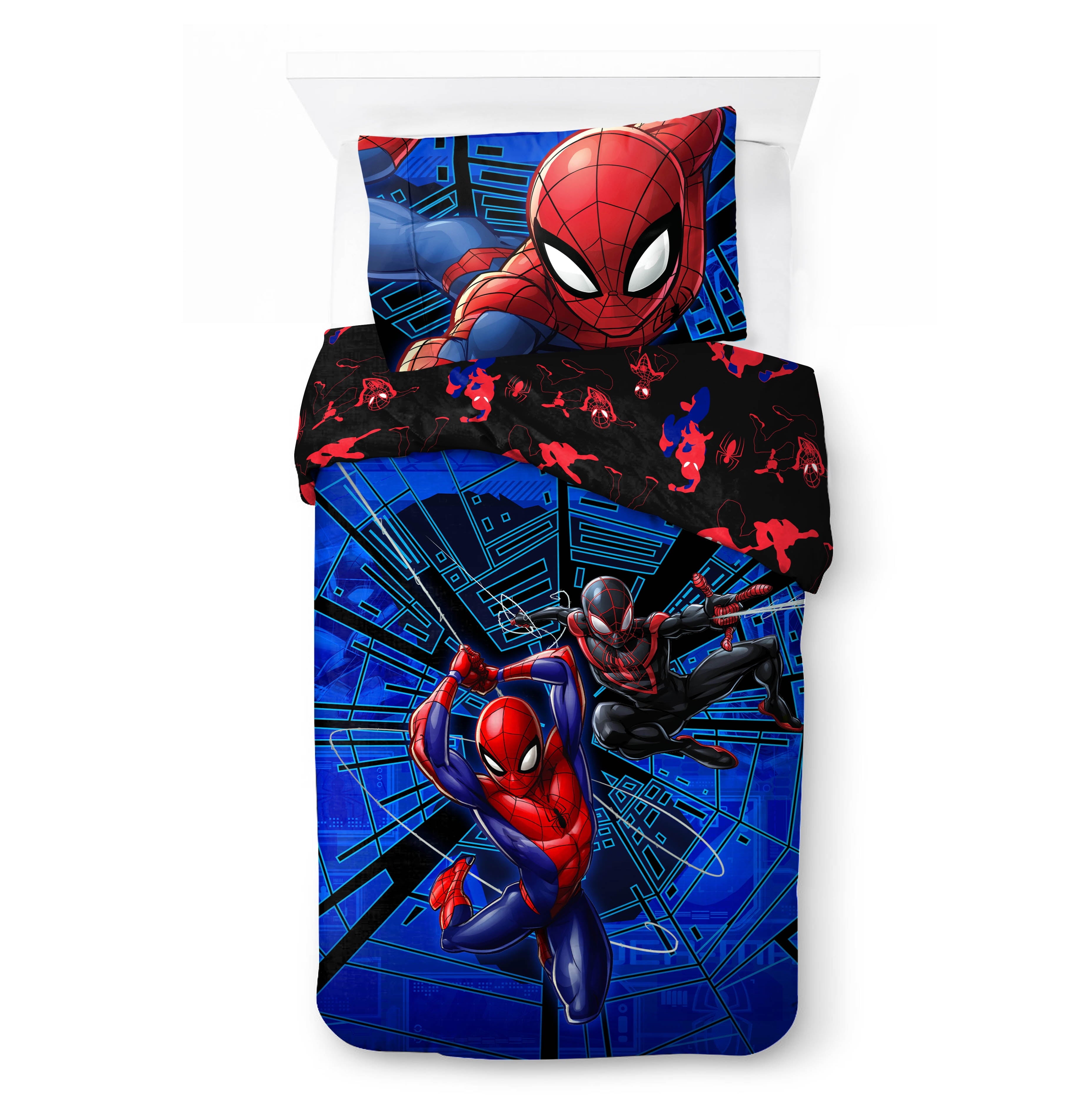 Spiderman Techno City Kids 2 Piece Blue Reversible Comforter and Pillowcase Set, Twin/Full - Image 5