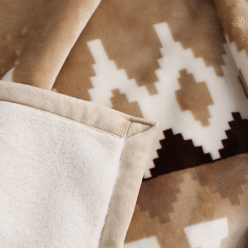 Printed Velvet Plush Reverse to Faux Fur Super Soft Throw Blanket, Oversized, Linder Border Beige - Image 6