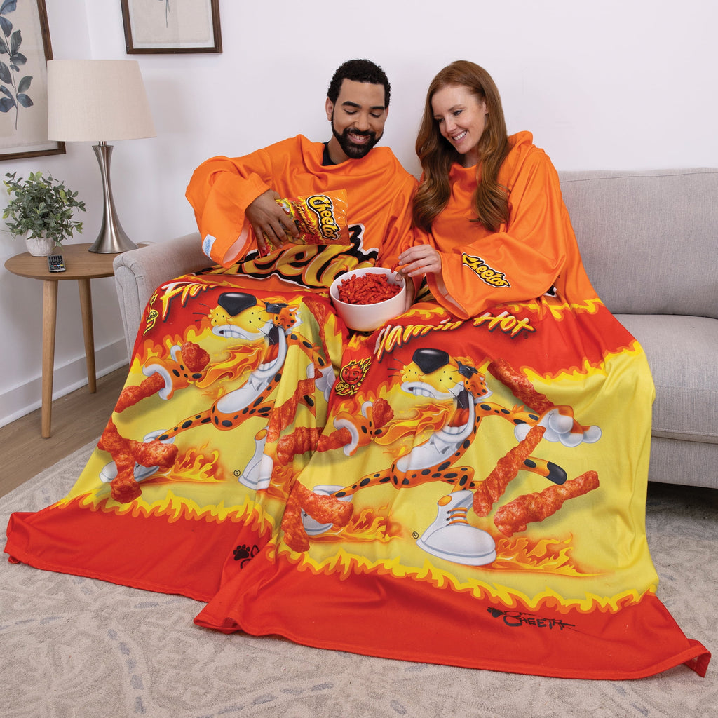 Snuggie Cheetos Flaming Hot Wearable Blanket - Image 3