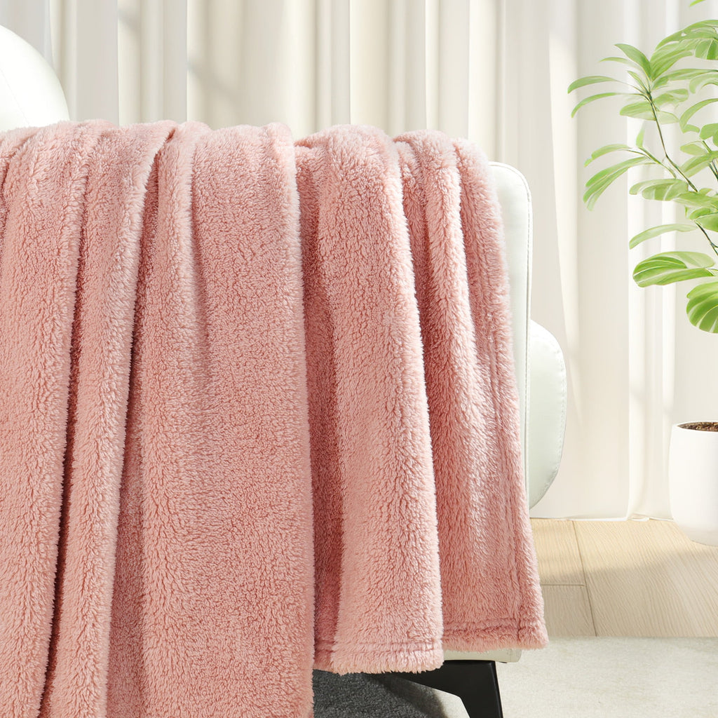 Exclusivo Mezcla Soft Fleece Throw Blanket for Couch, Super Soft Velvet Plush Bed Blanket, 50x60 Inches, Pink - Image 3