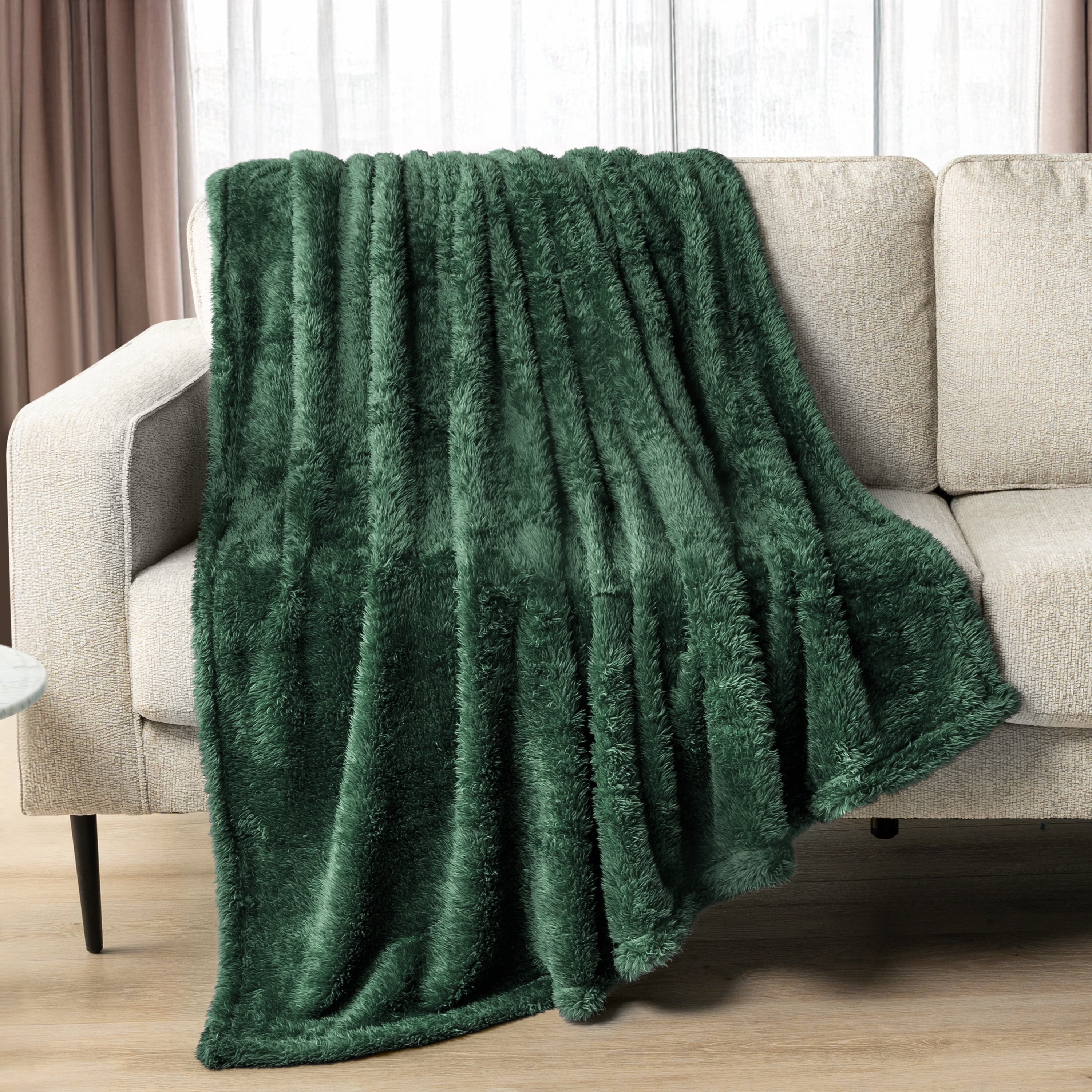 PAVILIA Sherpa Throw Blanket For Couch Sofa, Emerald Green Fluffy Warm Plush Blanket for Bed, Cozy Super Soft Lightweight Throw, Fuzzy Decor - Image 3